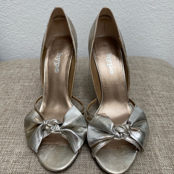 Hype Silver Open Toe Pumps - Picture 2 of 7